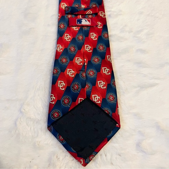 Vintage MLB Washington DC Nationals Baseball Pattern Silk Tie - Picture 5 of 7